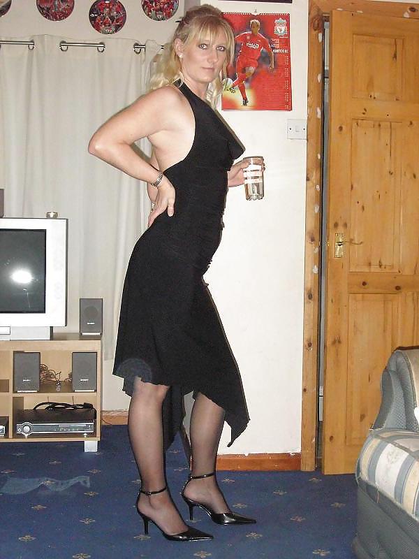 9P Tattooed British Mature Blonde 