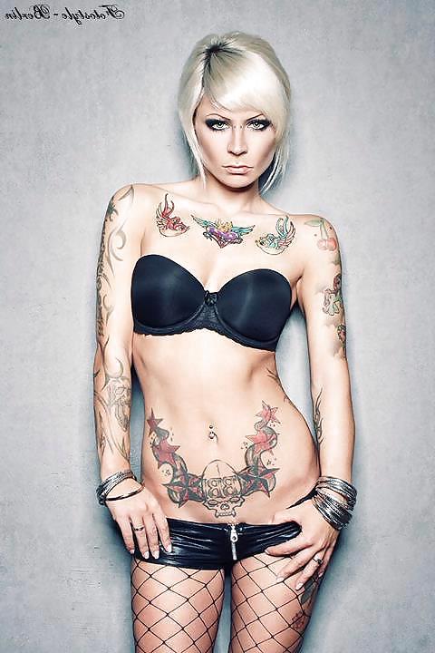 25P Tattoo models (female) 16.1