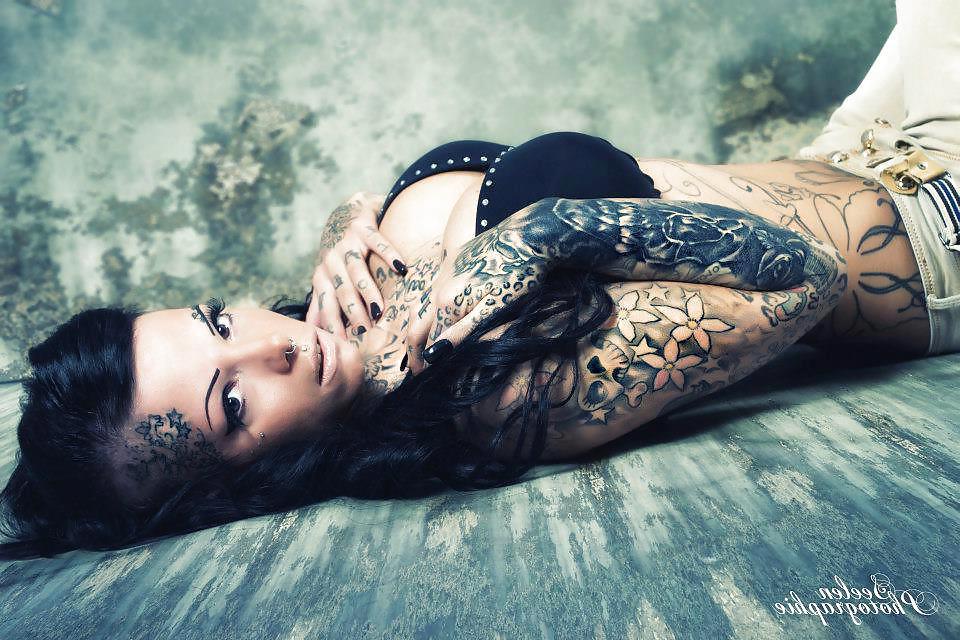 25P Tattoo models (female) 16.1