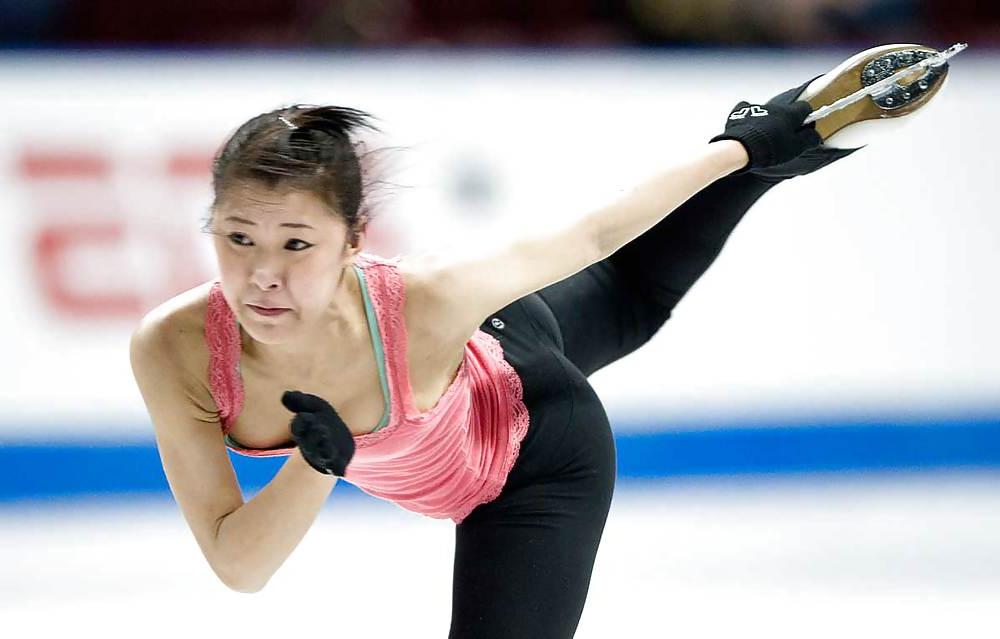 22P I love to fuck this figure skating girls. 
