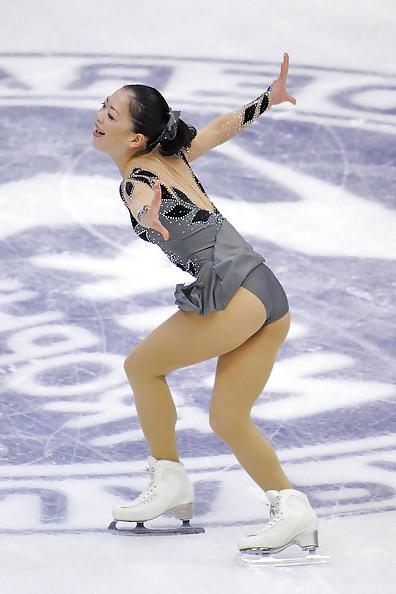 22P I love to fuck this figure skating girls. 
