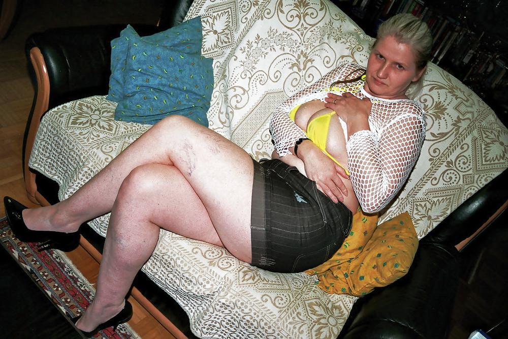12P ASLUT - Bitch Nice Tits In Yellow Bikini & White Netshirt 3