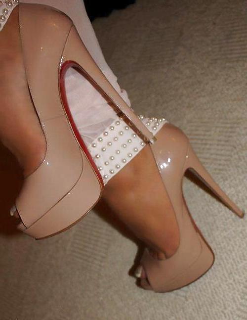 25P Feet and Heel Fetish 15