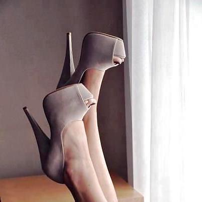 25P Feet and Heel Fetish 15