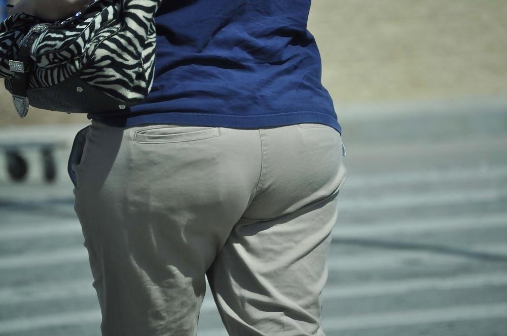 9P Chunky MILF Ass