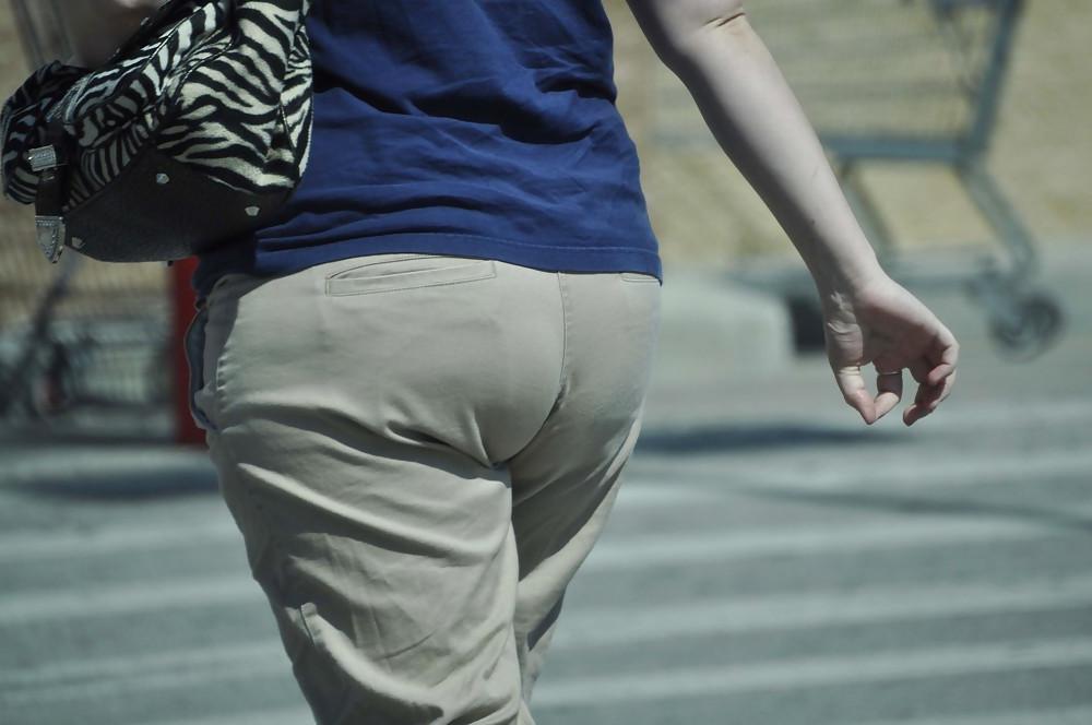 9P Chunky MILF Ass