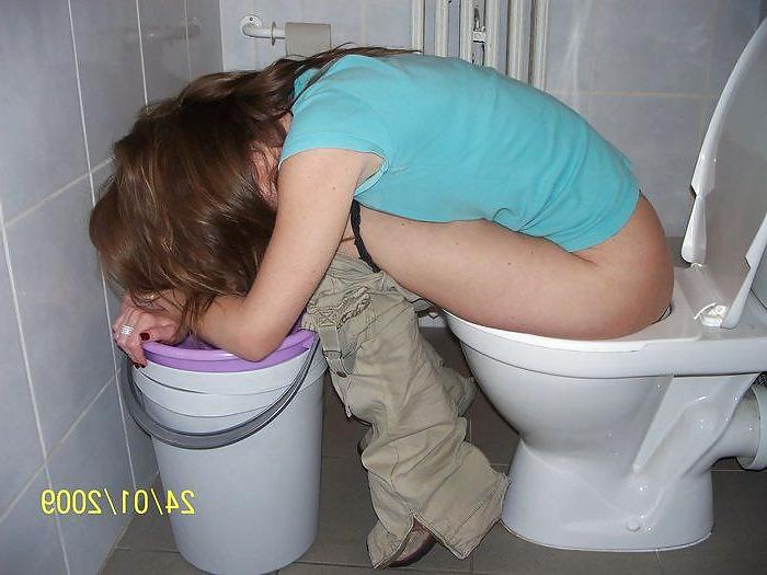 25P Toilet Girls 