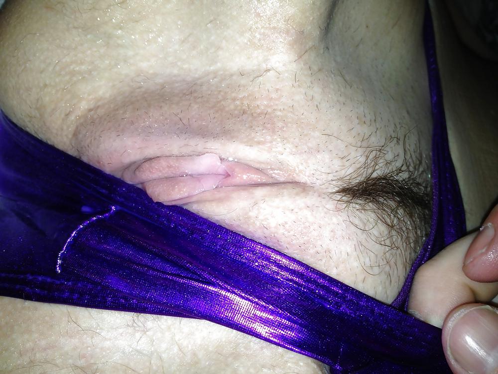 13P Horny wet pussy play