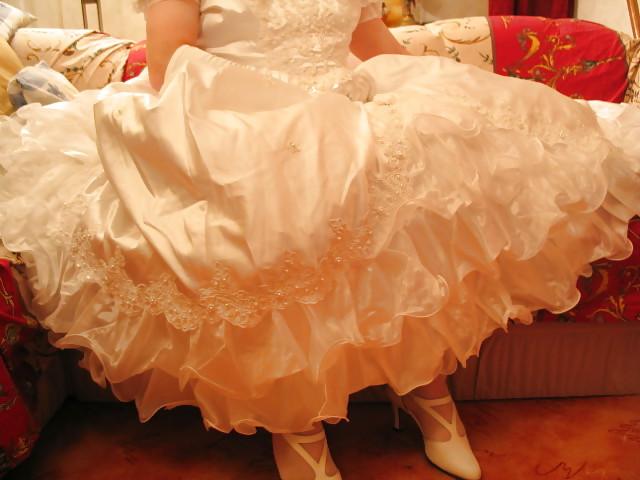 20P Sissy bride new play