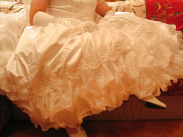 20P Sissy bride new play