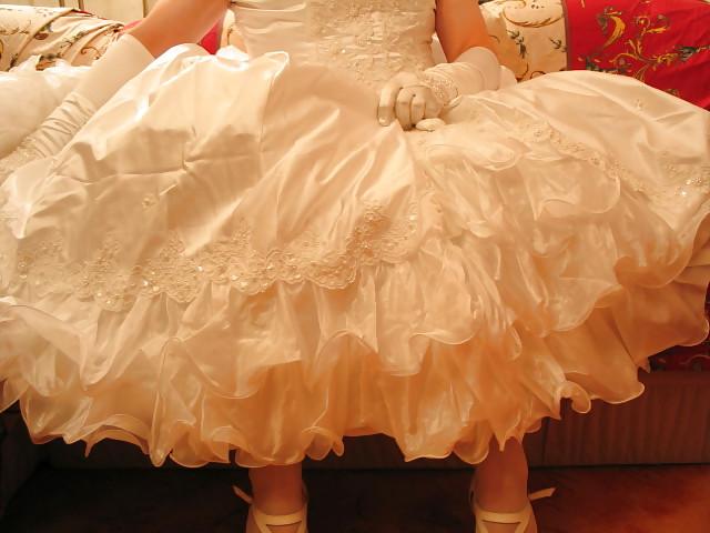 20P Sissy bride new play