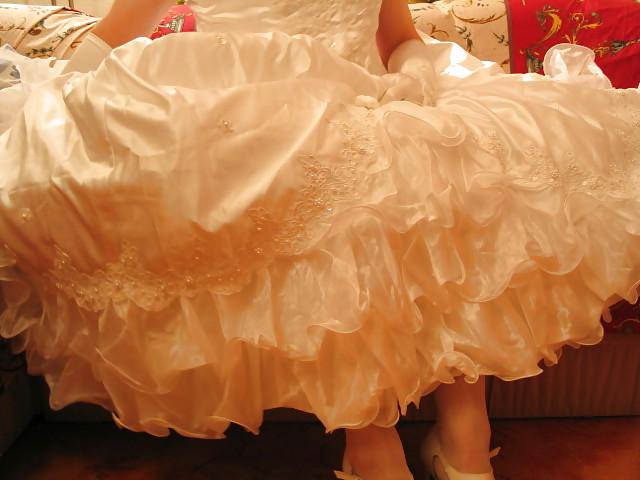 20P Sissy bride new play