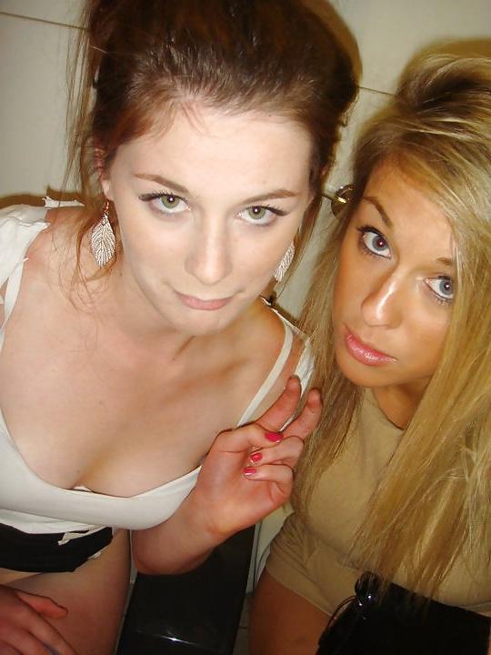 25P Facebook teens on toilet