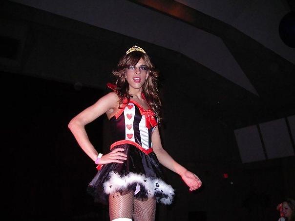 9P Queen Of Hearts Party