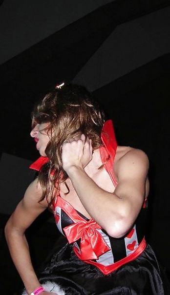 9P Queen Of Hearts Party