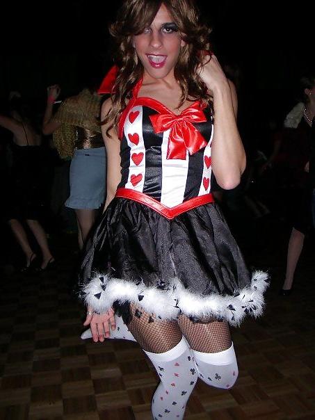 9P Queen Of Hearts Party