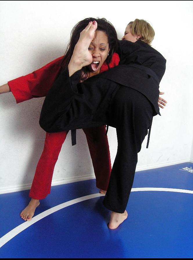 25P Female Martial Arts fetish!! :D