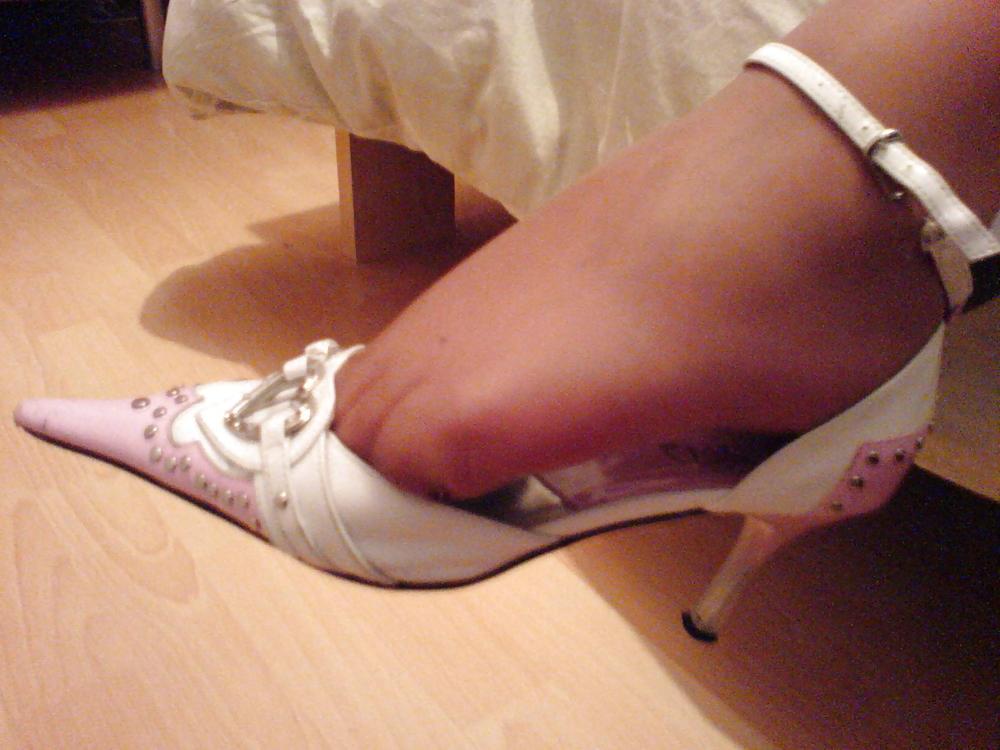 19P Feet & heels of my wife
