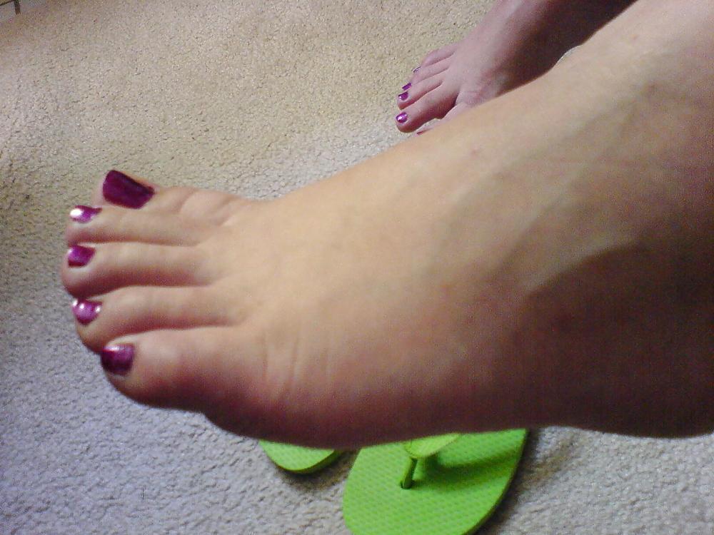 19P Feet & heels of my wife