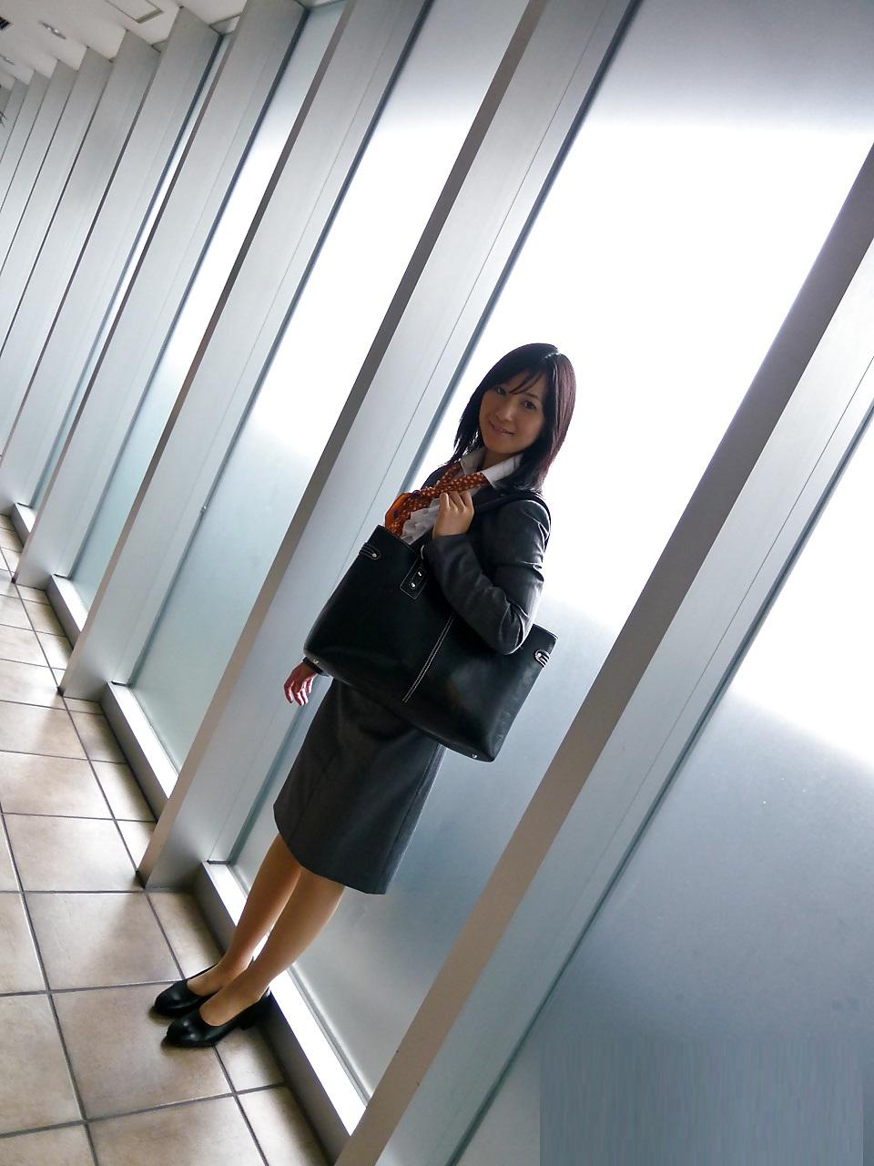 17P The Goddesses from Tokyo. 15