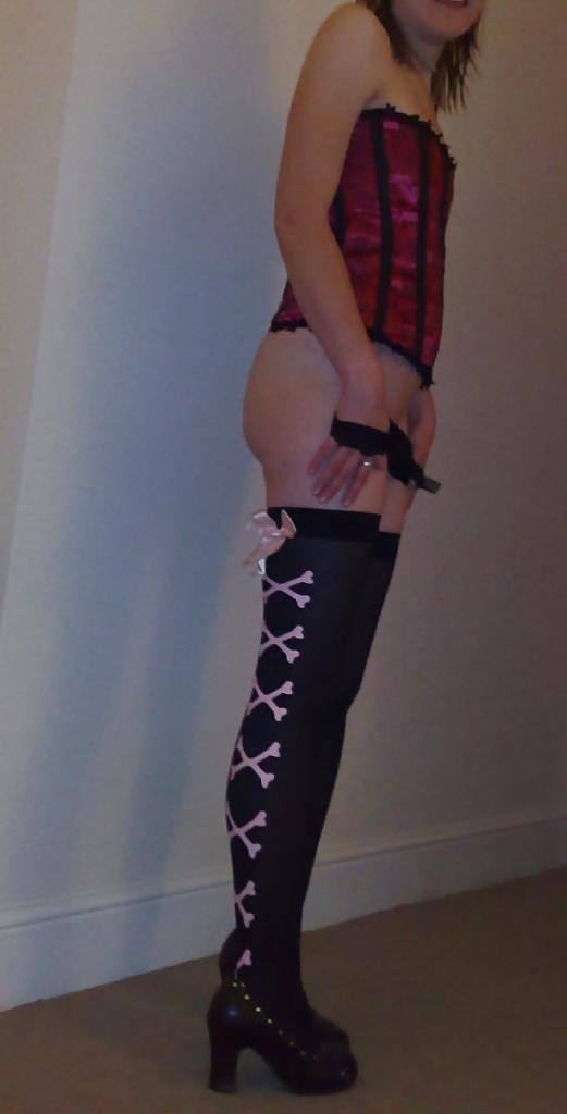 4P Getting ready to play with Daddy