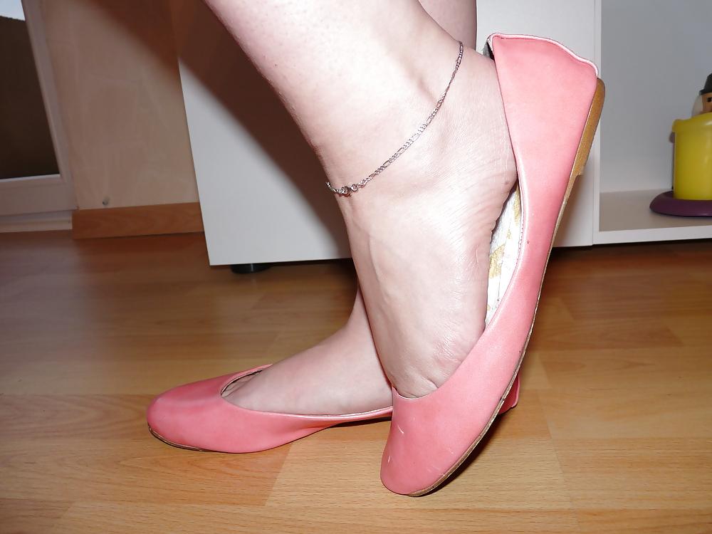 13P Wifes high heels shoes flats ballerinas feet nailpolish 2