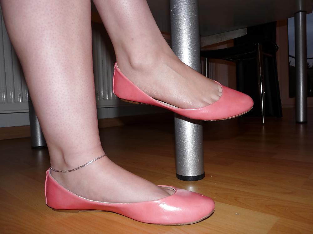 13P Wifes high heels shoes flats ballerinas feet nailpolish 2