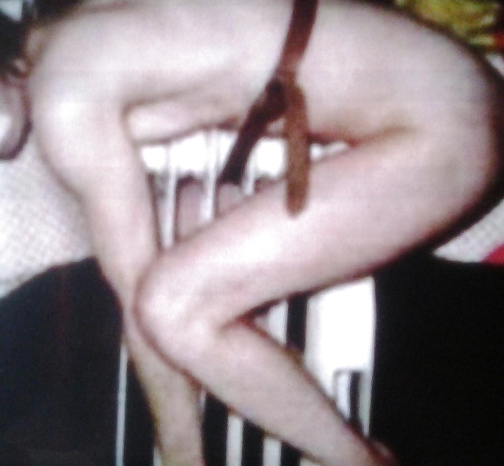 7P Enferme au grenier avec les araignees punishment