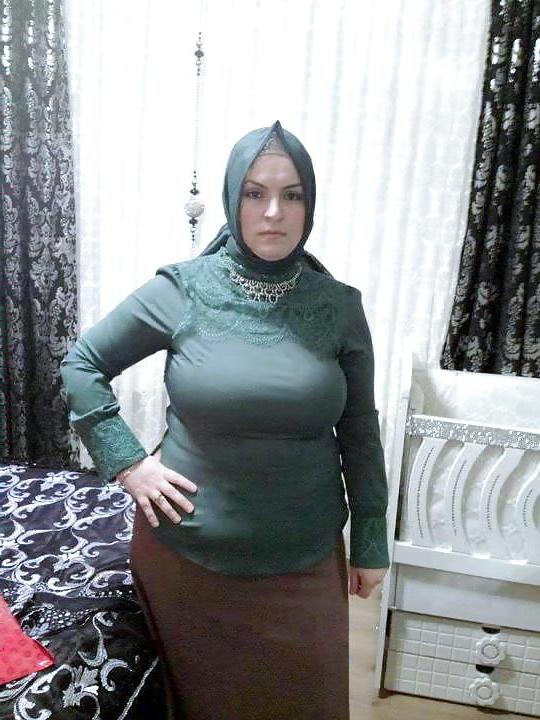 25P Tunisian Bitch