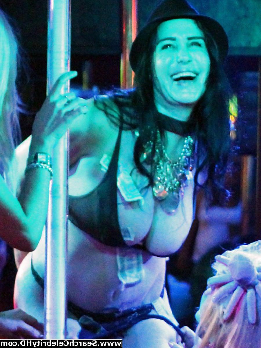 9P Octomom Nadya Suleman Topless Striptease