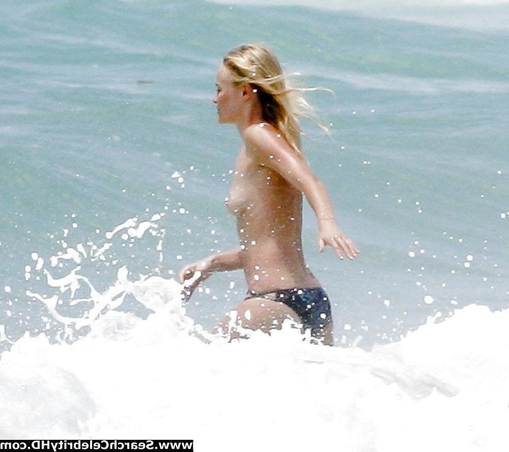 24P Kate Bosworth - Topless Bikini Candids in Cancun