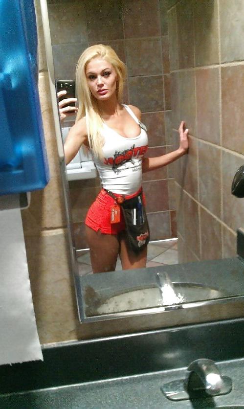 12P Getting dirty in public toilets