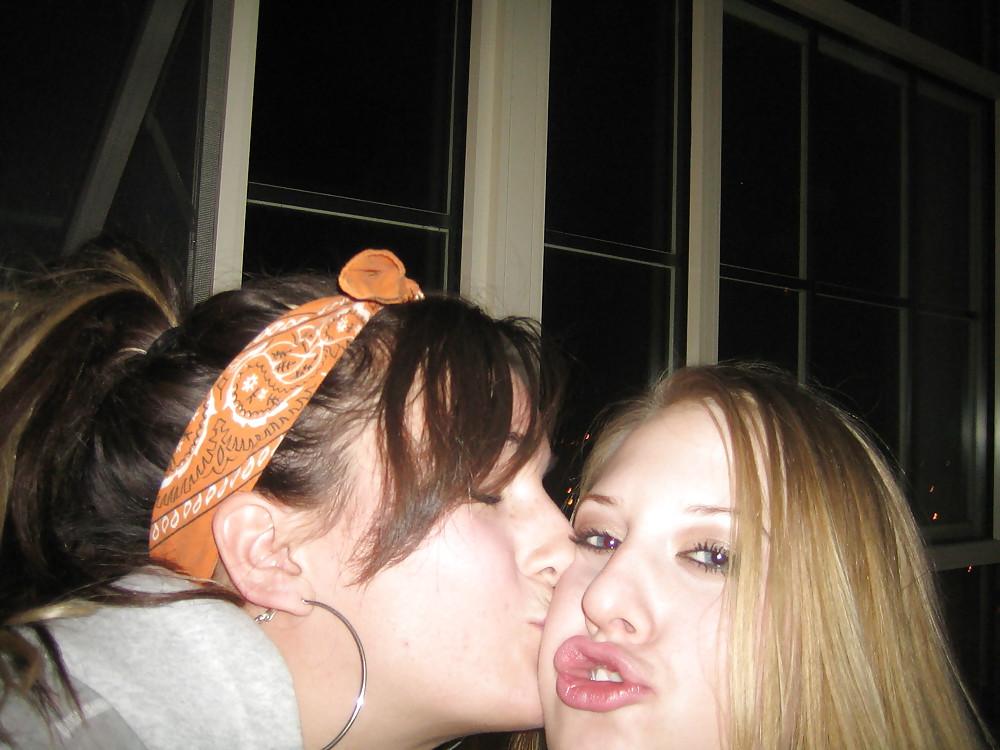 16P The female kiss!