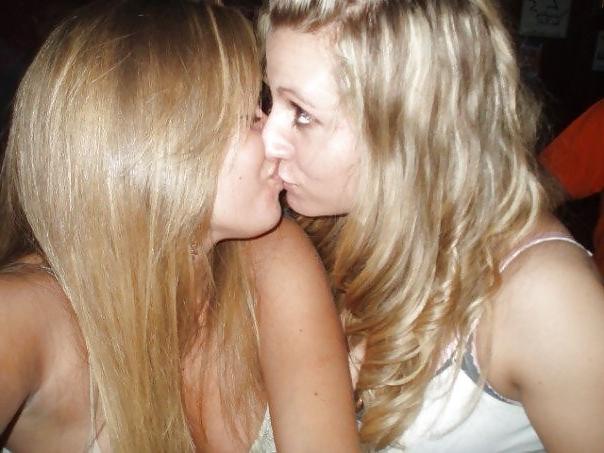 16P The female kiss!