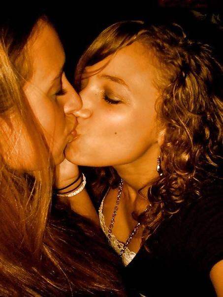 16P The female kiss!