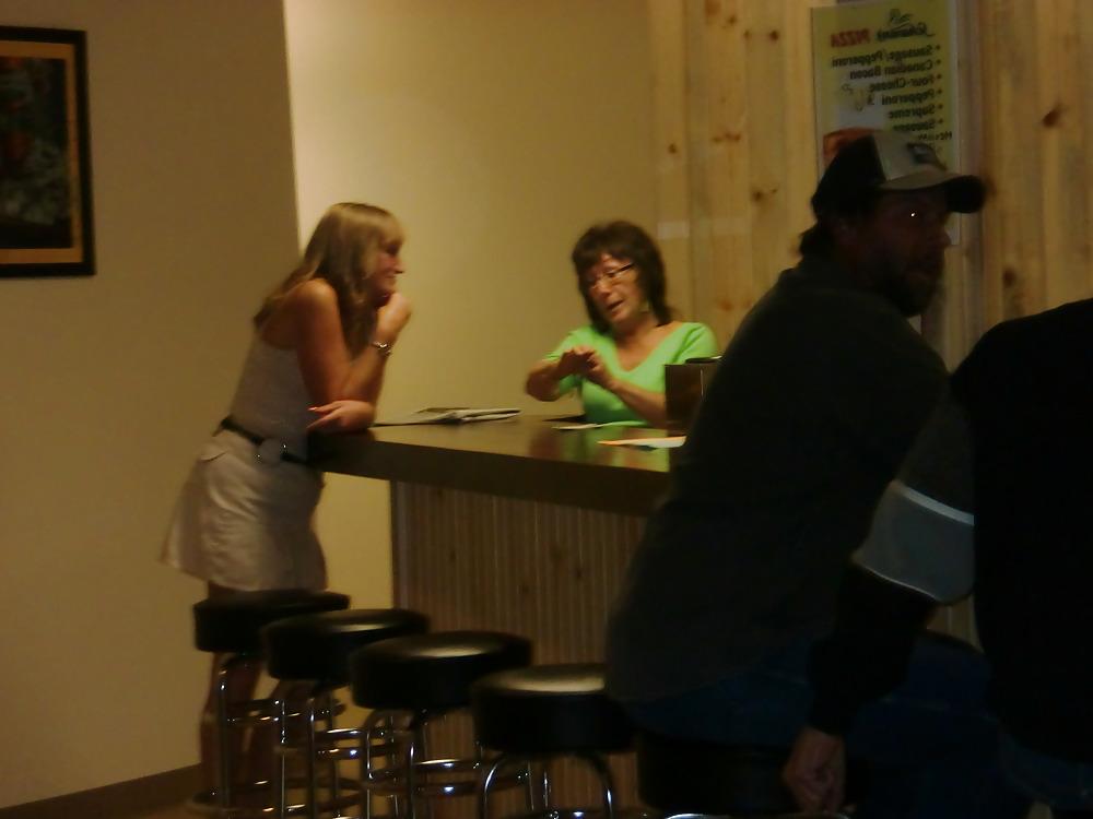14P Wife up skirt in public