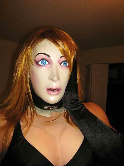 25P Female latex masks