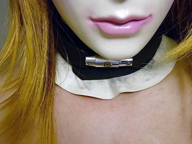 25P Female latex masks