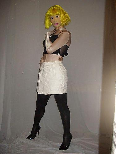 25P Female latex masks