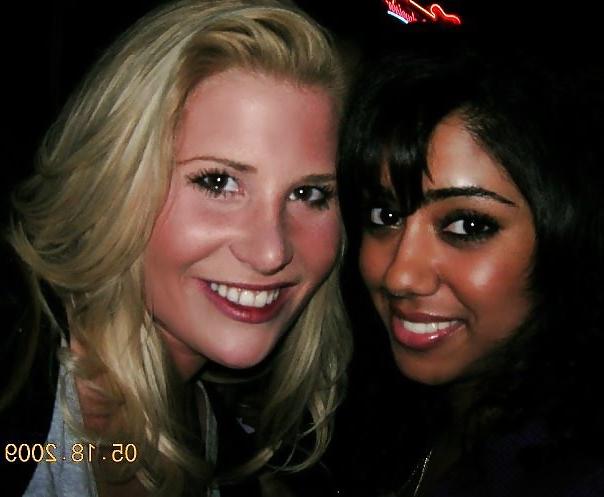 25P Busty Goddess Deepa