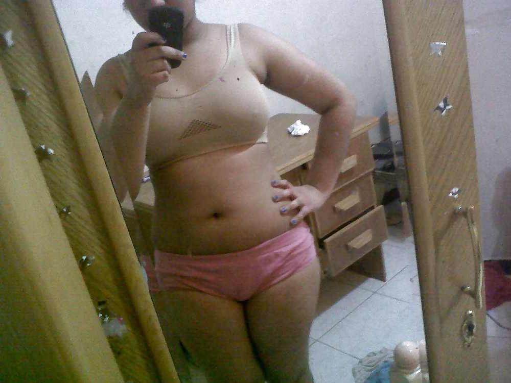 25P HAIRY TEEN BITCH FROM EGYPT