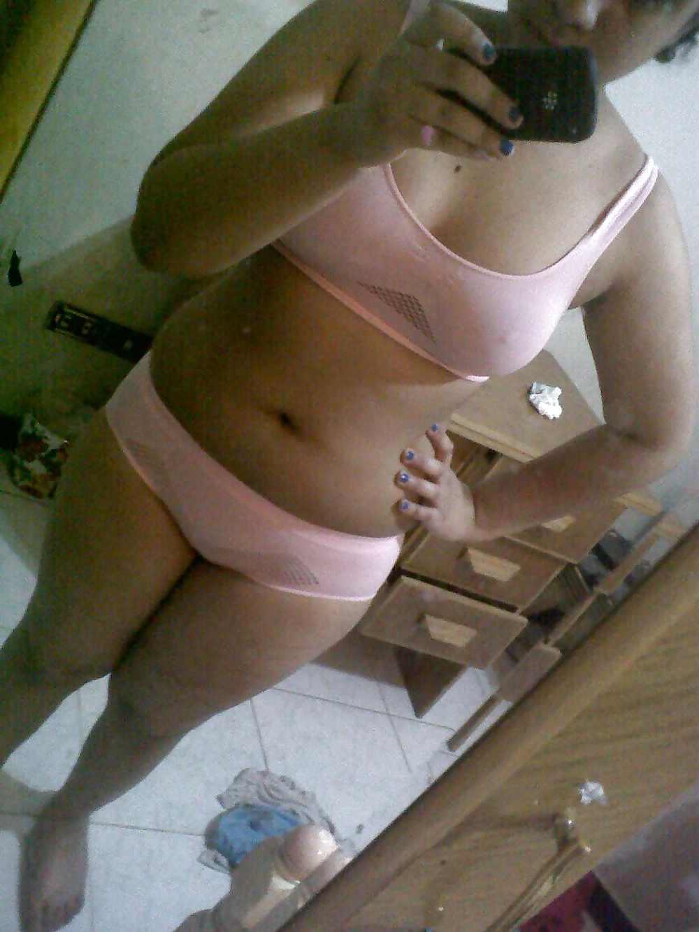 25P HAIRY TEEN BITCH FROM EGYPT