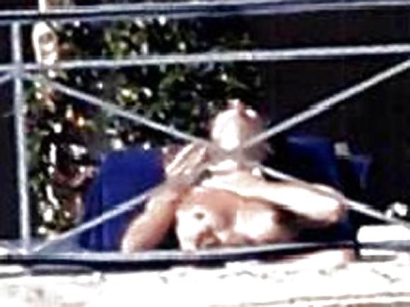 9P Kate Middleton Topless