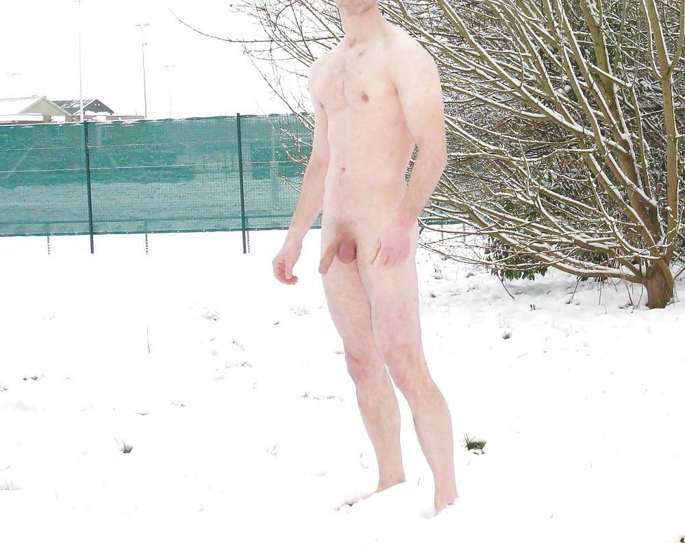5P Nude in public - snow