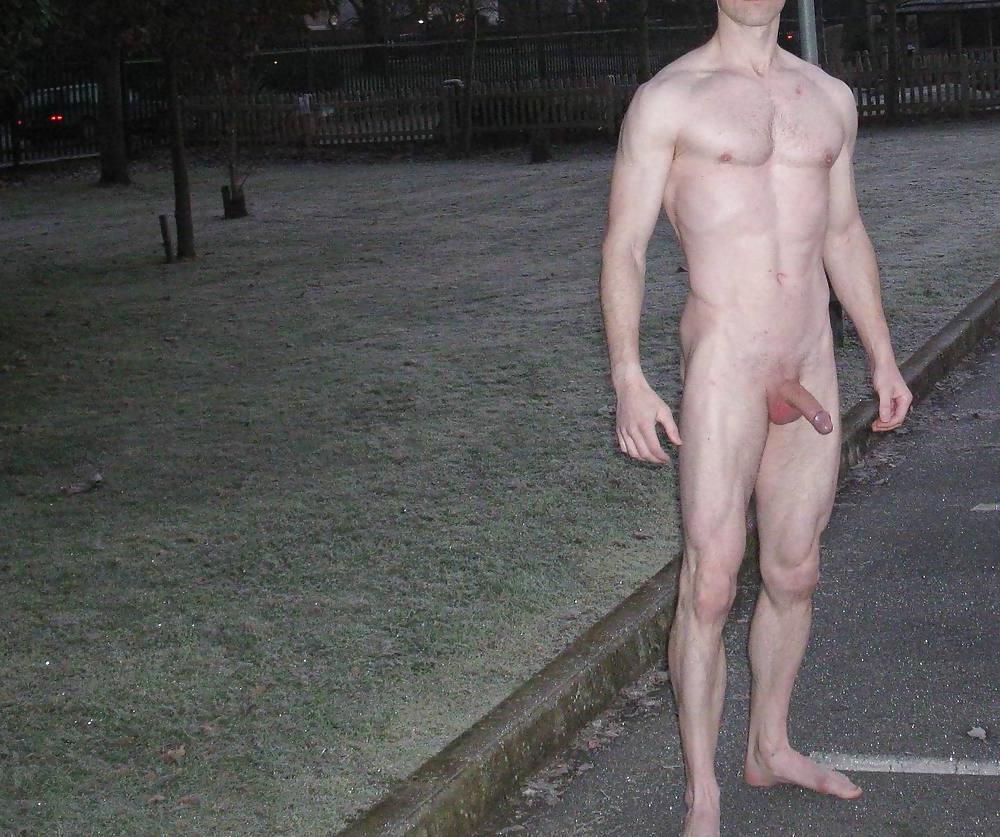 5P Nude in public - snow