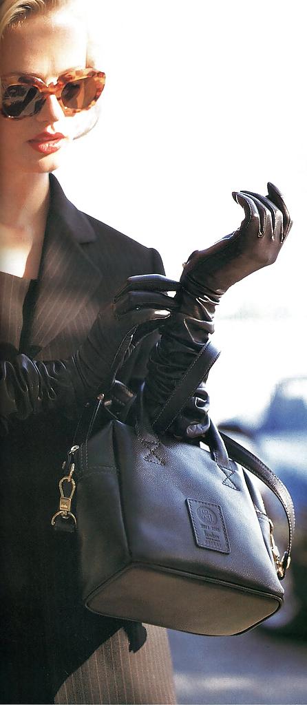 25P Leather gloves fetish