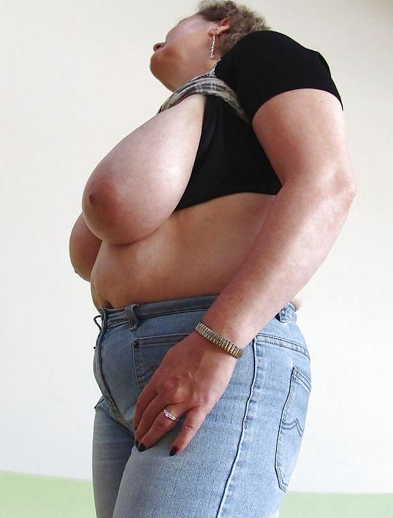 9P Mature chunky hangers
