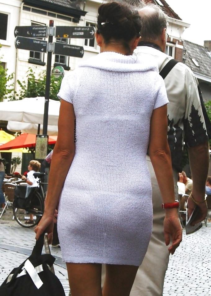 25P Real Candid Girls With VPL