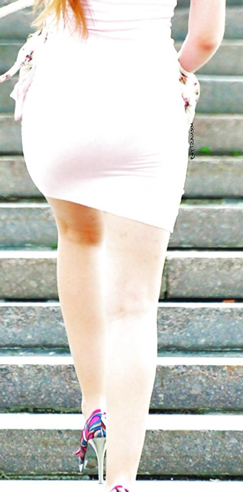 25P Real Candid Girls With VPL