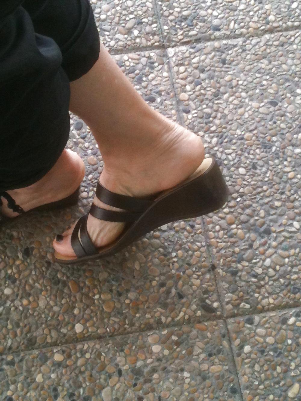 21P French Mom's Feet 2